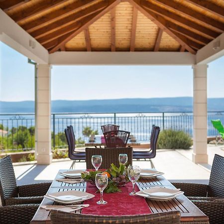 Beachfront Apartments Lara Omiš Exterior foto